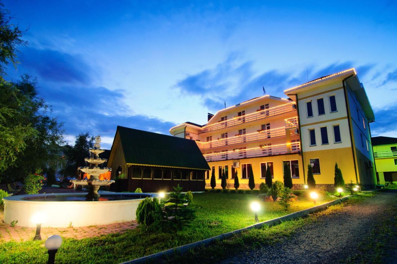 Continent Hotel